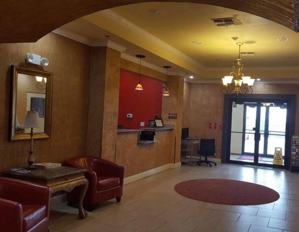Reddy Hotel Plainview Eksteriør billede