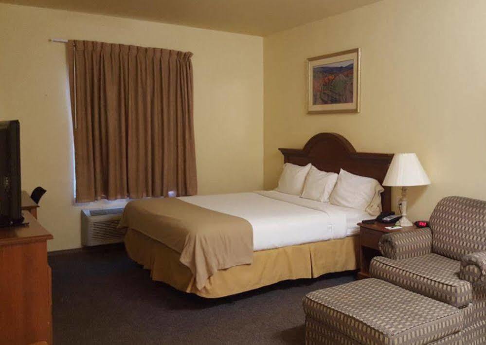 Reddy Hotel Plainview Eksteriør billede